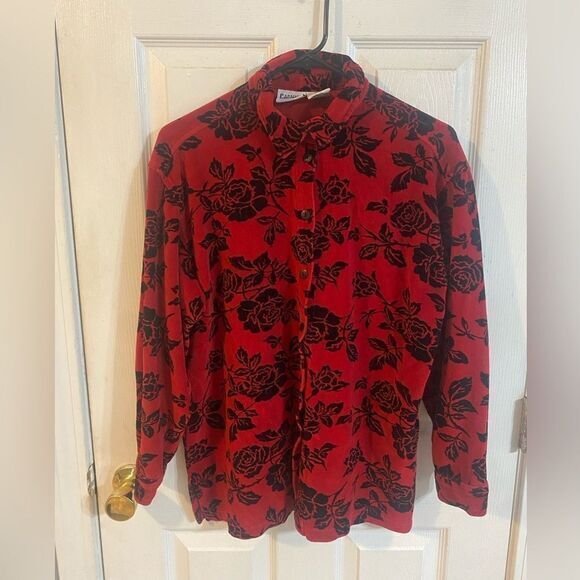 Vintage Woman’s‎ Capacity Size Med Red And Black Button Down Shirt - Picture 1 of 8